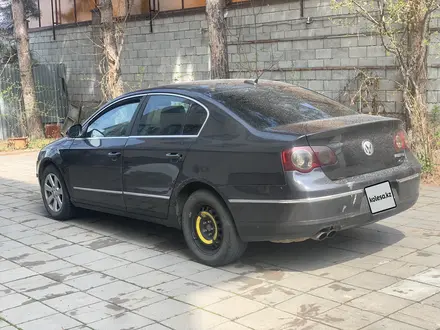 Volkswagen Passat 2005 года за 3 150 000 тг. в Алматы – фото 6