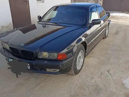 BMW 728 1998 года за 3 000 000 тг. в Жанаозен – фото 2