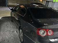 Volkswagen Passat 2005 года за 2 100 000 тг. в Уральск