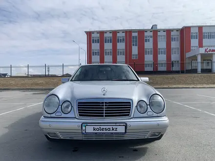 Mercedes-Benz E 240 1998 года за 3 900 000 тг. в Кызылорда – фото 2