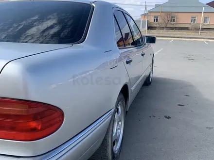 Mercedes-Benz E 240 1998 года за 3 900 000 тг. в Кызылорда – фото 9