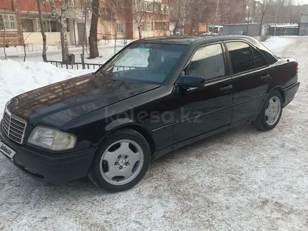 Mercedes-Benz C 180 1994 года за 1 800 000 тг. в Павлодар – фото 2