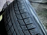 Диски R17 с новой зимней резиной 235 65 17 за 250 000 тг. в Алматы – фото 3