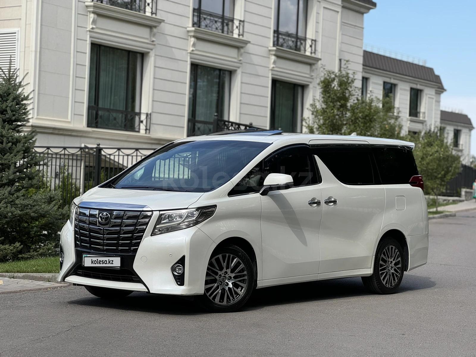 Toyota Alphard 2017 г.