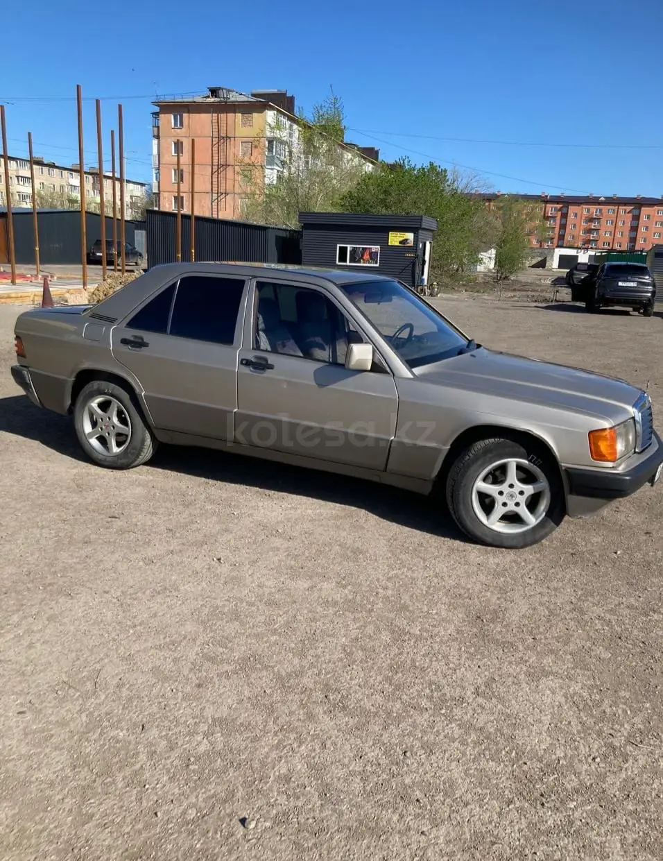 Mercedes-Benz 190, 1992