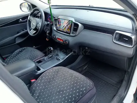 Kia Sorento 2015 года за 8 000 000 тг. в Астана – фото 12