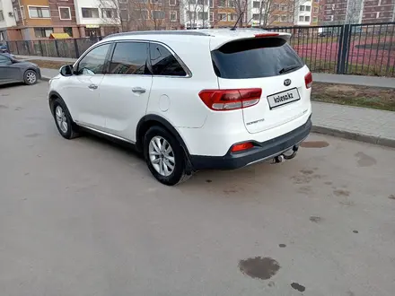 Kia Sorento 2015 года за 8 000 000 тг. в Астана – фото 4