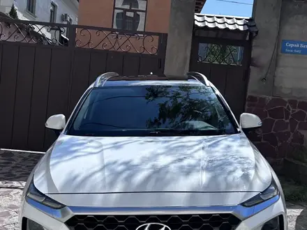 Hyundai Santa Fe 2018 года за 13 300 000 тг. в Шымкент