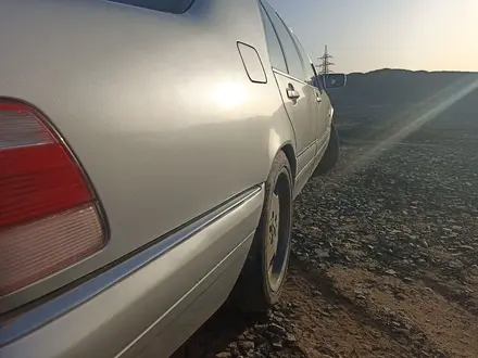 Mercedes-Benz S 320 1998 года за 4 300 000 тг. в Павлодар – фото 4