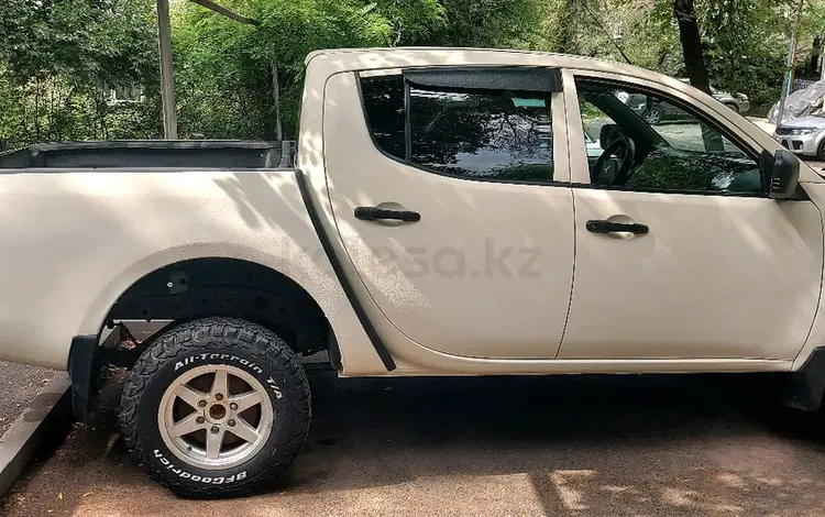 Mitsubishi L200 2012 года за 3 800 000 тг. в Алматы