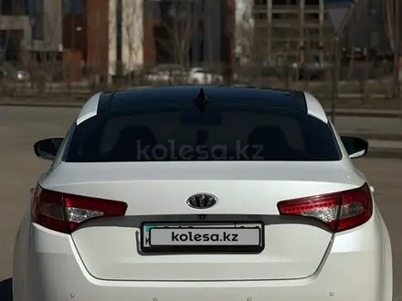 Kia K5 2012 года за 8 000 000 тг. в Астана – фото 10