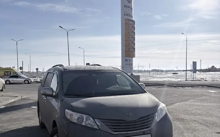 Toyota Sienna 2012 года за 5 900 000 тг. в Атырау