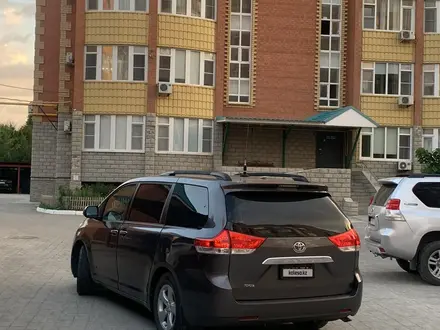 Toyota Sienna 2012 года за 5 900 000 тг. в Атырау – фото 4