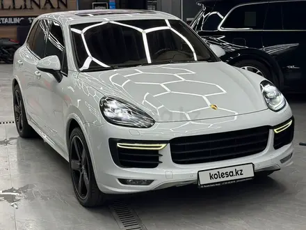 Porsche Cayenne 2015 года за 25 000 000 тг. в Алматы – фото 2