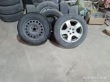 Диски с резиной 16 диаметр летняя + зимняя резина на железных дисках за 230 000 тг. в Шымкент