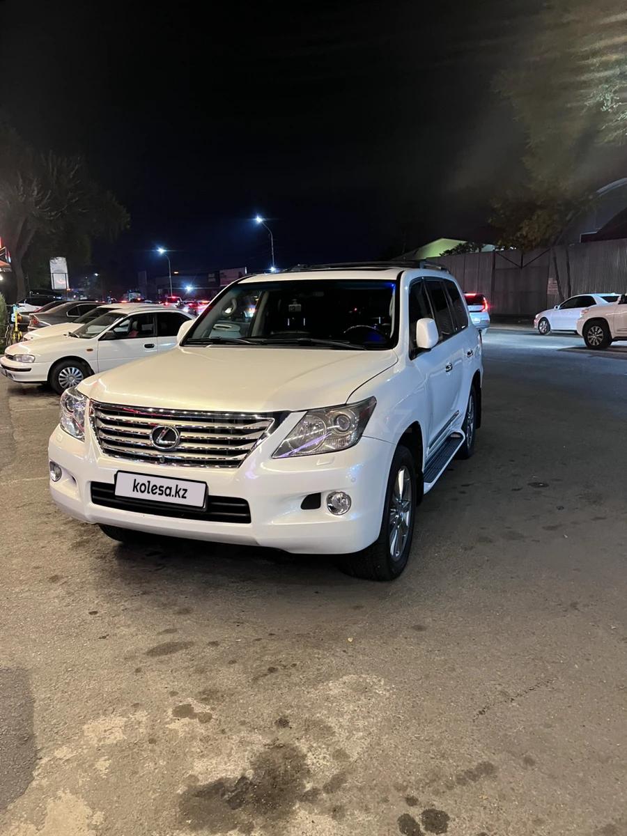 Lexus LX 570 2011 г.