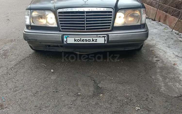 Mercedes-Benz E 320 1993 годаfor2 200 000 тг. в Алматы