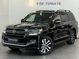 Toyota Land Cruiser Premium+ 2019 года за 45 490 000 тг. в Астана