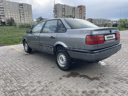 Volkswagen Passat 1994 годаүшін1 200 000 тг. в Степногорск – фото 5