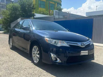 Toyota Camry 2014 года за 6 200 000 тг. в Атырау – фото 2