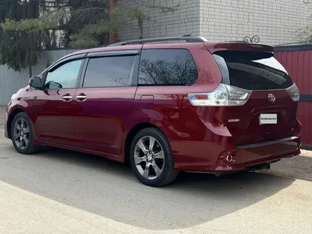 Toyota Sienna 2016 года за 10 499 000 тг. в Актобе – фото 6