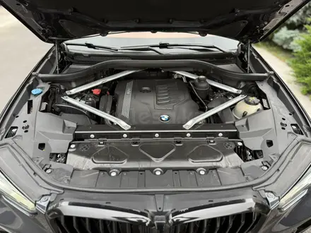 BMW X5 2018 года за 33 000 000 тг. в Шымкент – фото 28