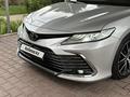 Toyota Camry 2021 года за 22 100 000 тг. в Алматы – фото 6