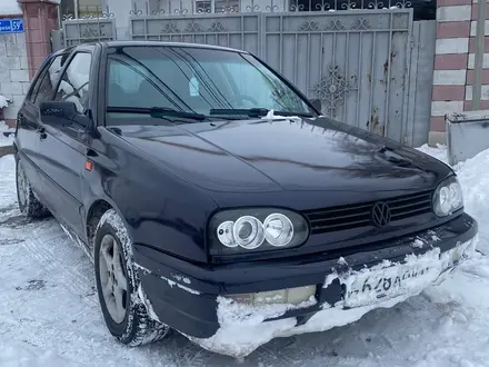 Volkswagen Golf 1995 года за 1 200 000 тг. в Алматы – фото 2