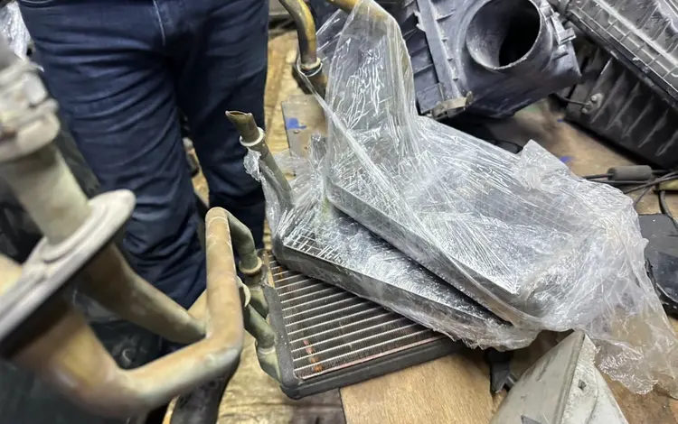 Радиатор печки на Toyota Camry 10 за 100 тг. в Алматы