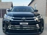 Toyota Highlander 2019 годаүшін13 700 000 тг. в Шымкент