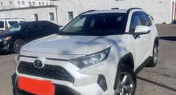 Toyota RAV4 2021 года за 16 000 000 тг. в Кокшетау