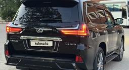 Lexus LX 570 2016 года за 42 000 000 тг. в Актау – фото 4