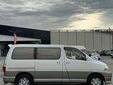 Toyota Grand Hiace 2001 года за 7 300 000 тг. в Алматы – фото 4