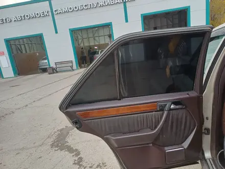 Mercedes-Benz E 260 1992 года за 800 000 тг. в Кокшетау – фото 10