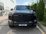 Toyota Tundra 2023 года за 36 500 000 тг. в Караганда – фото 2