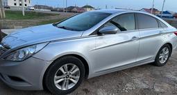 Hyundai Sonata 2011 года за 5 800 000 тг. в Уральск – фото 2