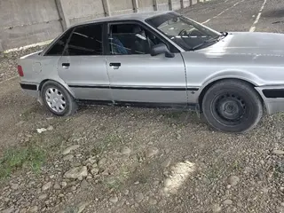 Audi 80