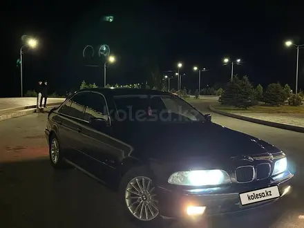 BMW 523 1998 года за 3 000 000 тг. в Тараз