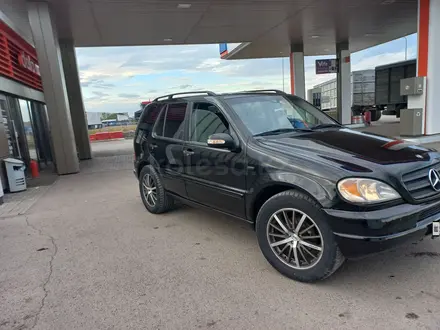 Mercedes-Benz ML 320 2000 года за 4 000 000 тг. в Караганда – фото 3