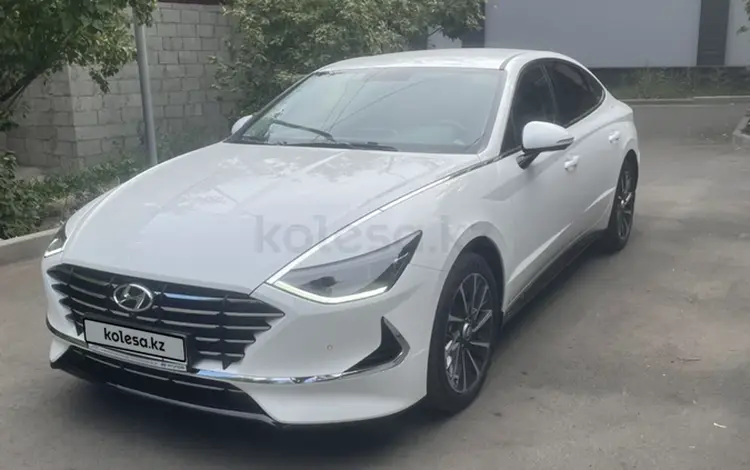 Hyundai Sonata 2022 года за 16 000 000 тг. в Алматы