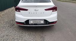 Hyundai Elantra 2020 годаfor8 100 000 тг. в Талдыкорган – фото 2