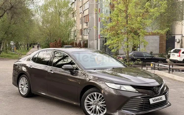 Toyota Camry 2018 годаүшін12 500 000 тг. в Алматы