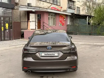 Toyota Camry 2018 года за 12 500 000 тг. в Алматы – фото 2