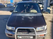 Mitsubishi Space Wagon, 1994