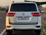 Toyota Land Cruiser 2023 года за 54 500 000 тг. в Шымкент – фото 3