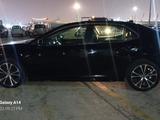 Toyota Camry 2018 года за 13 000 000 тг. в Астана – фото 2