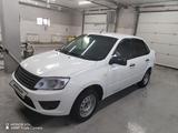 ВАЗ (Lada) Granta 2190 2014 годаүшін2 500 000 тг. в Атбасар – фото 2