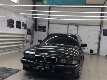 BMW 740 1996 года за 5 300 000 тг. в Жанаозен – фото 22
