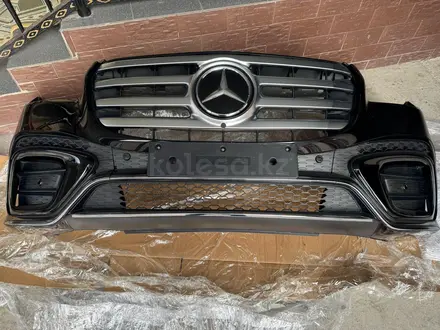 Передний Бампер на GLS450 за 1 300 000 тг. в Алматы