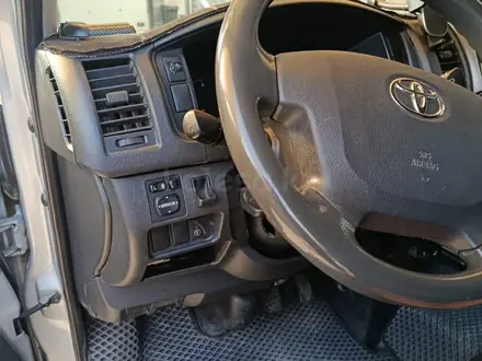 Toyota Hiace 2014 года за 13 750 000 тг. в Алматы – фото 6